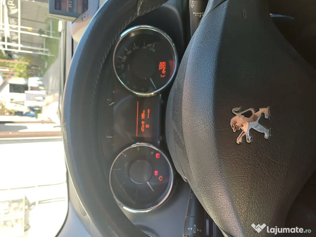 Peugeot 3008 - 2000 blue hdi