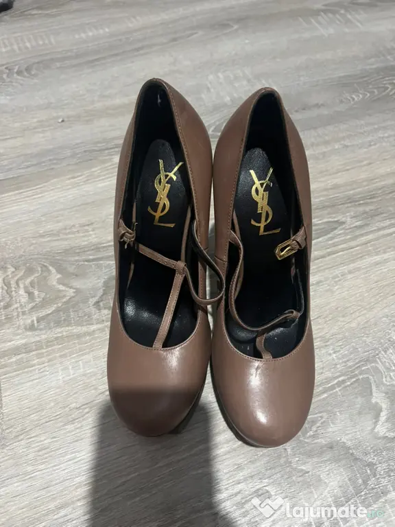 Pantofi