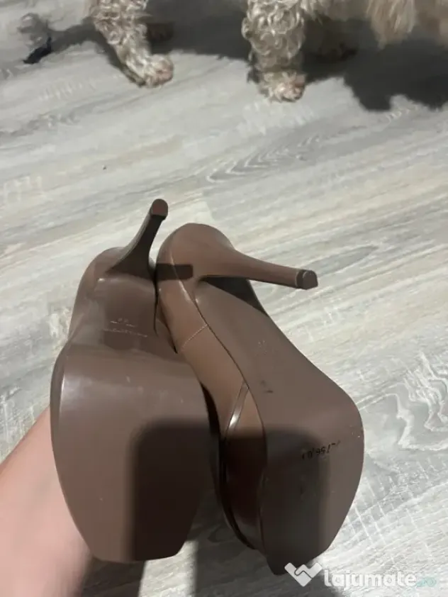 Pantofi