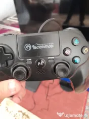 Vând playstation 4