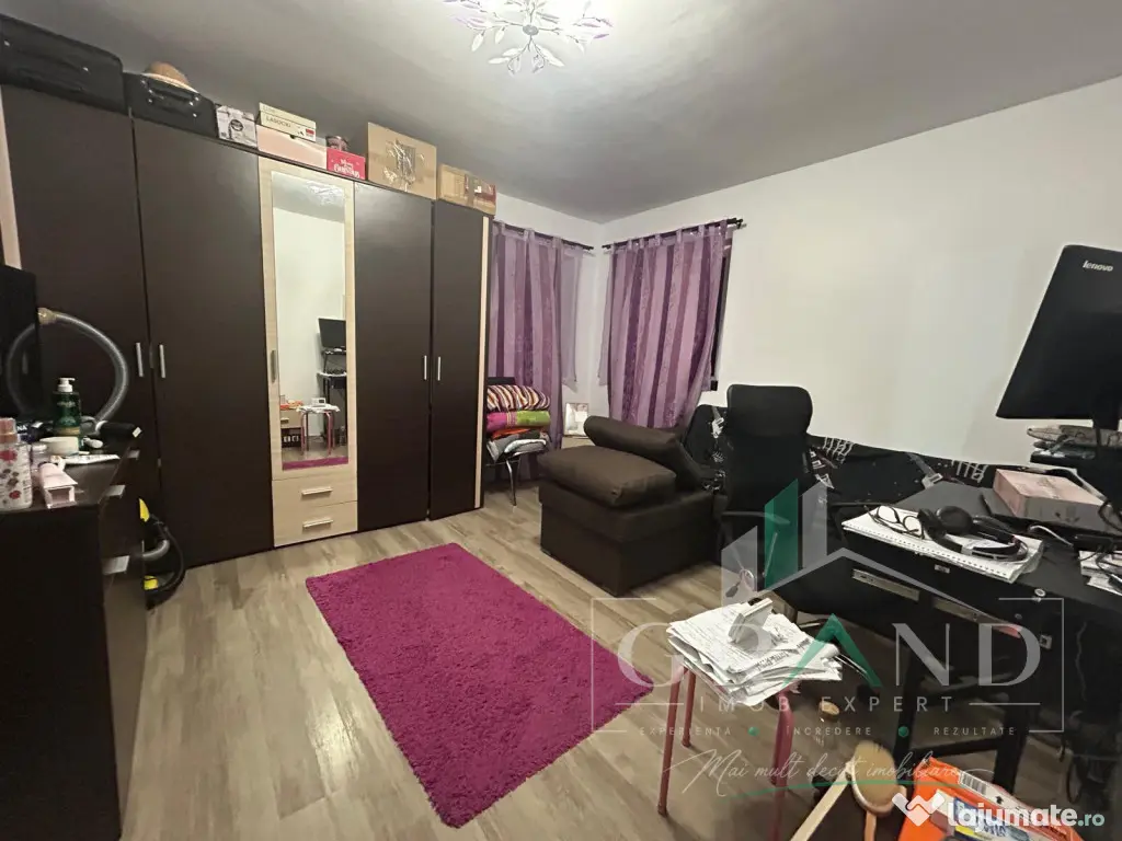 Apartament de vanzare 2 camere decomandate, Eroilor, Florest - Floresti (Cluj)