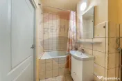 De închiriat apartament modern 2 camere central , centra...