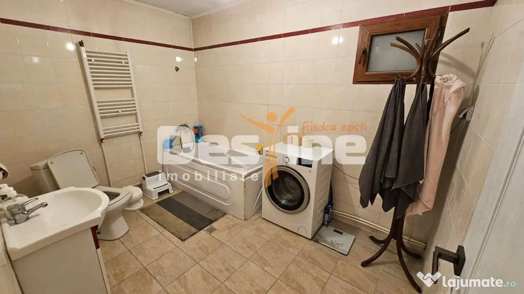 APARTAMENT 3 CAMERE IN VILA, GIULESTI SARBI, VANZARE - Bucuresti (Bucuresti-Ilfov)