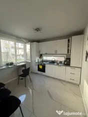 Casa însiruita, 5 camere, 160 mp, zona Teilor 