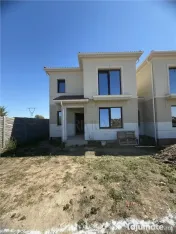 DUPLEX DESPARTIT - 0 PERETI COMUNI - MOSNITA 