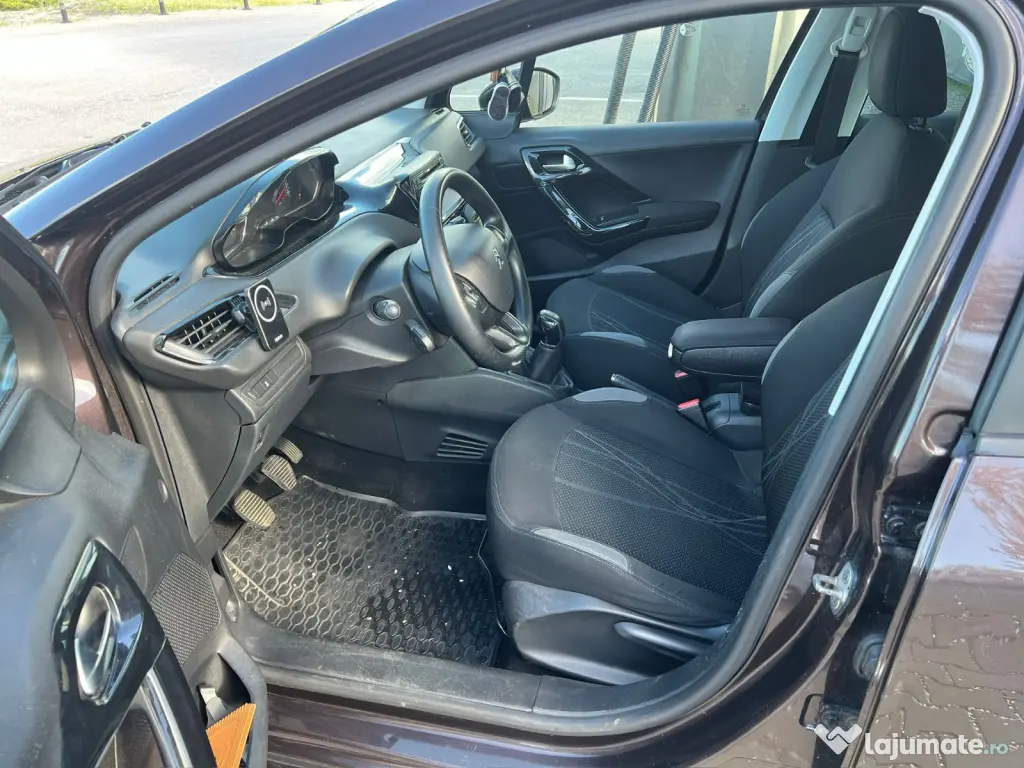 Peugeot 208 de vanzare