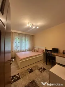 Caut colega apartament 3 camere! inchiriez o camera Str. Victoriei