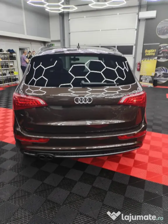 Vand Audi Q5 Negociabil
