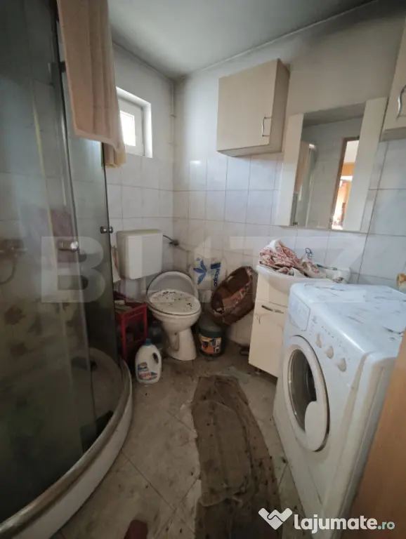 Casă de vanzare, 2 corpuri, 120 mp, teren 454 mp, zona Dumb - Dumbravita (Brasov)