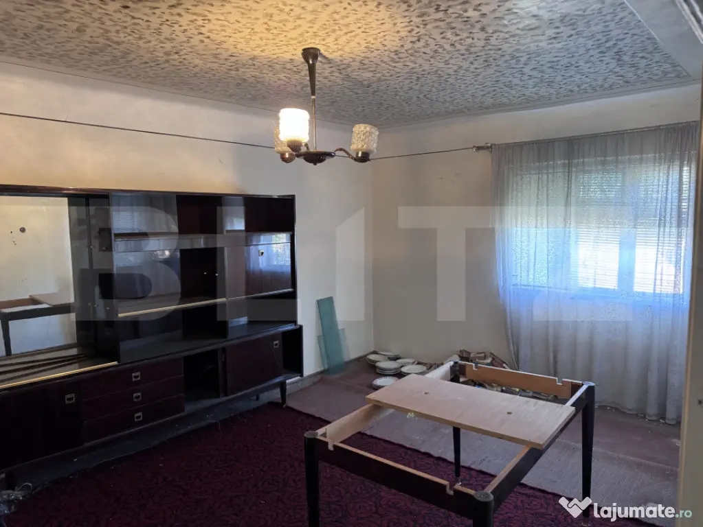 Casa Individuala 5 camere si teren generos, Romanesti - Barcanesti (Prahova)