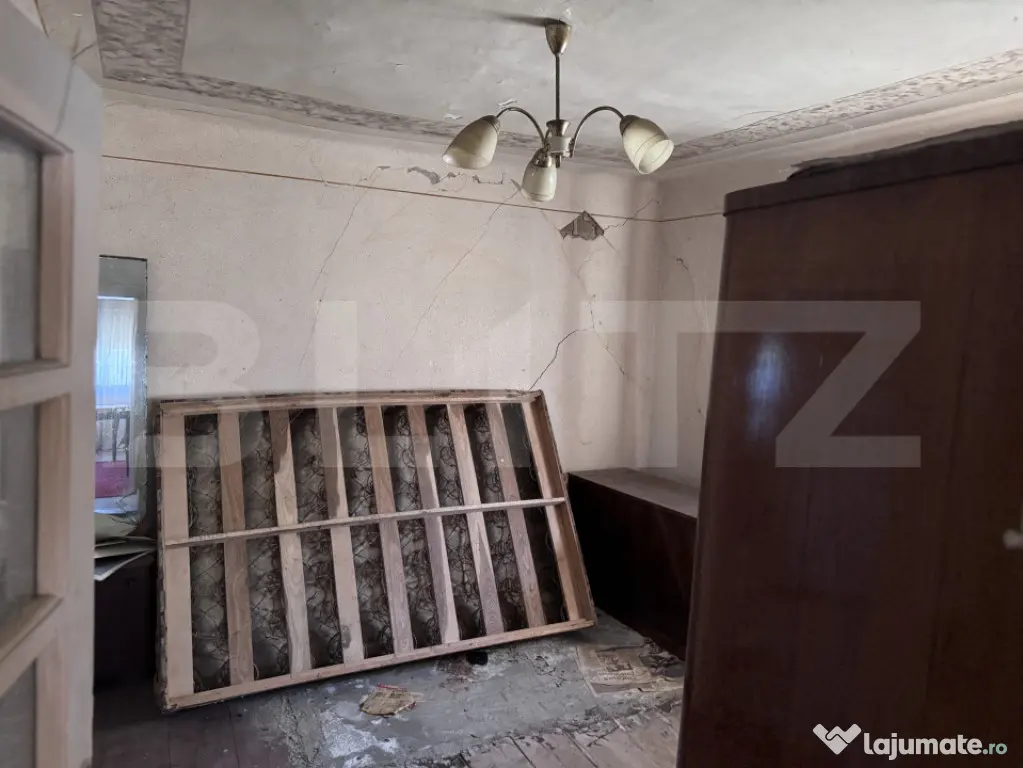 Casa Individuala 5 camere si teren generos, Romanesti - Barcanesti (Prahova)