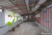 Casă din cărămidă, cu garaj și curte proprie – zona c 