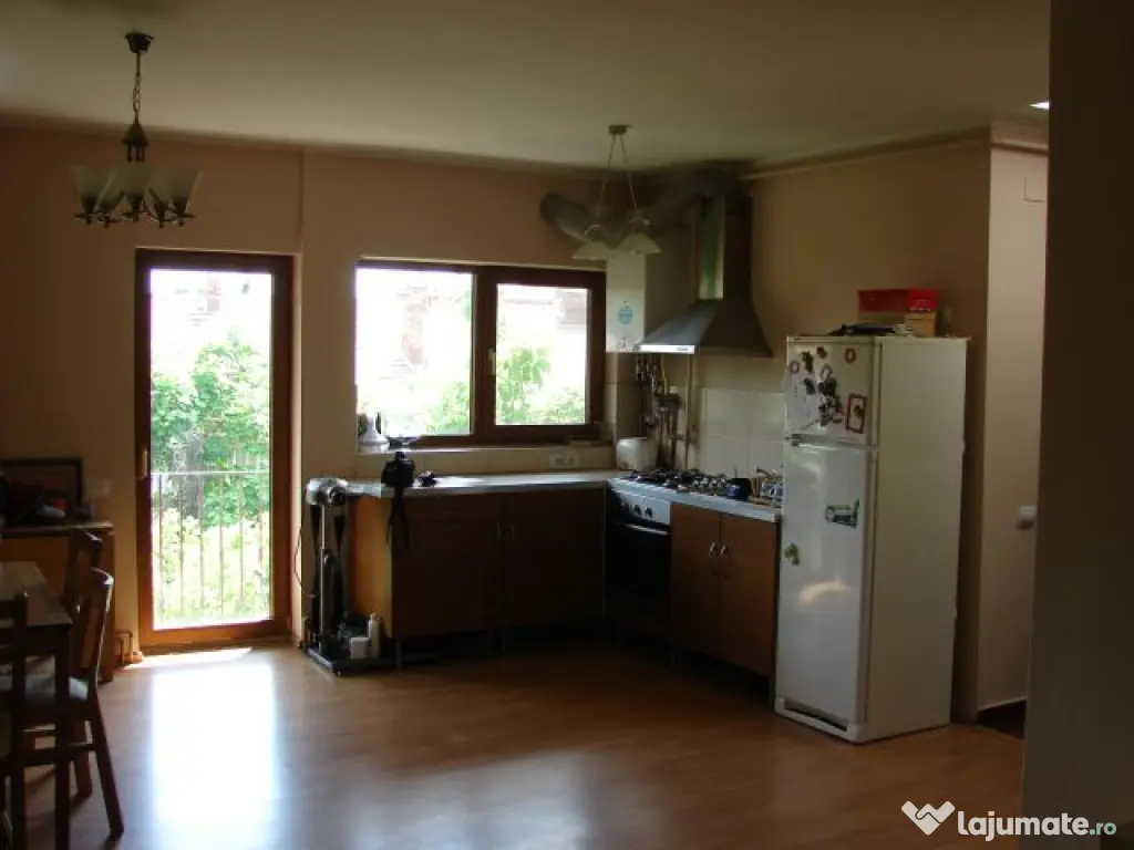 Proprietar, ap. 2 camere decomandat, 79 mp Domenii, Ion Mihalache 315, centrala