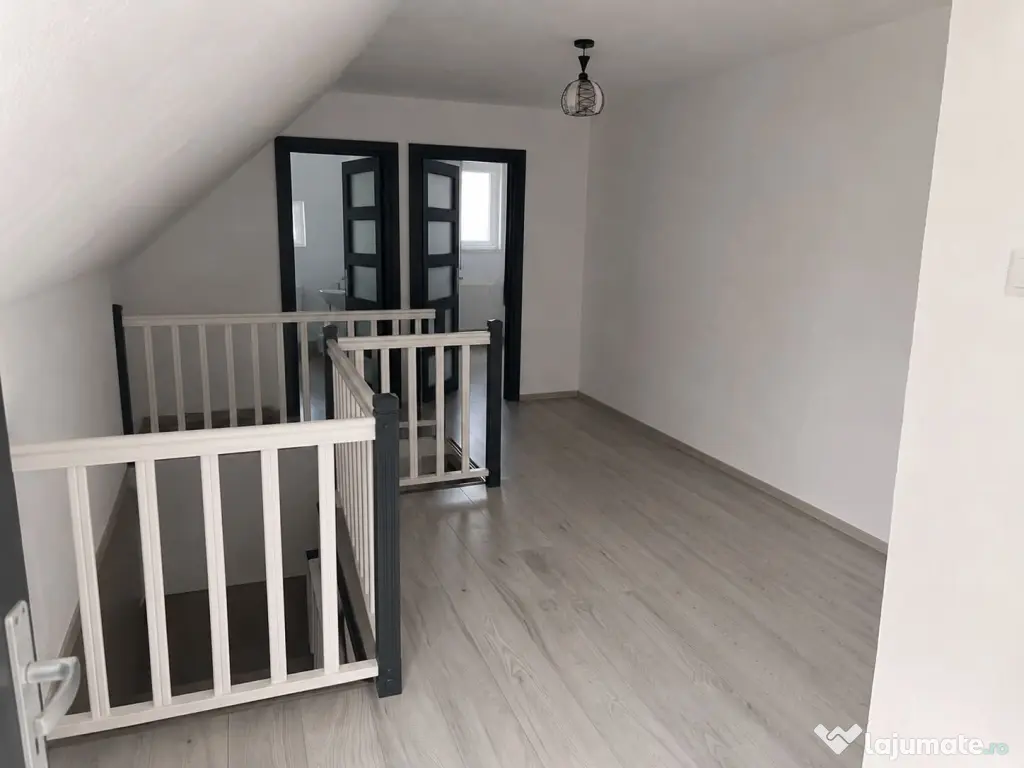 Casă familială cu mutare imediată