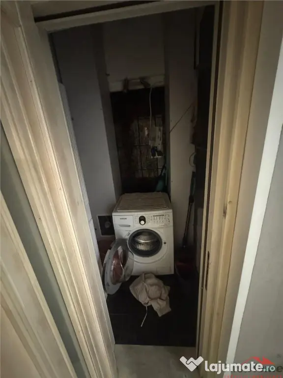 Ap 3 cam, et 2/3,86 mp utili, zona Gerald-B-dul Brailei reno - Focsani (Vrancea)