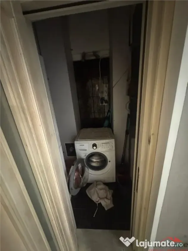 Ap 3 cam, et 2/3,86 mp utili, zona Gerald-B-dul Brailei reno - Focsani (Vrancea)