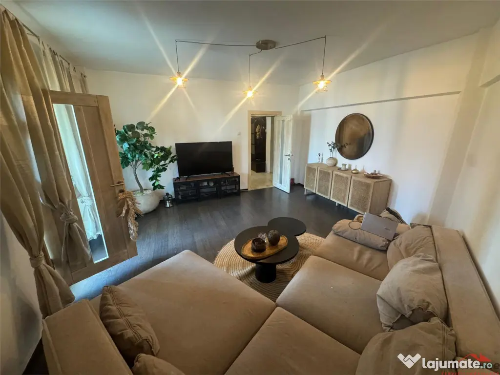 Ap 3 cam, et 2/3,86 mp utili, zona Gerald-B-dul Brailei reno - Focsani (Vrancea)
