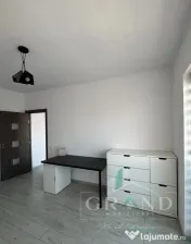 Închiriez apartament 3 camere – Dambu Rotund 