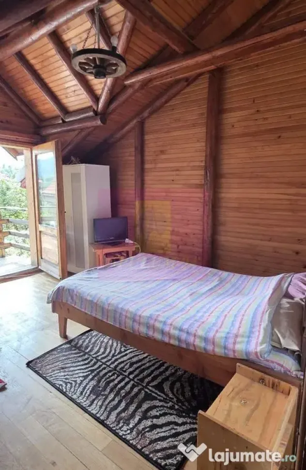 Cabana cu 4 camere de vanzare in Sinaia - Sinaia (Prahova)