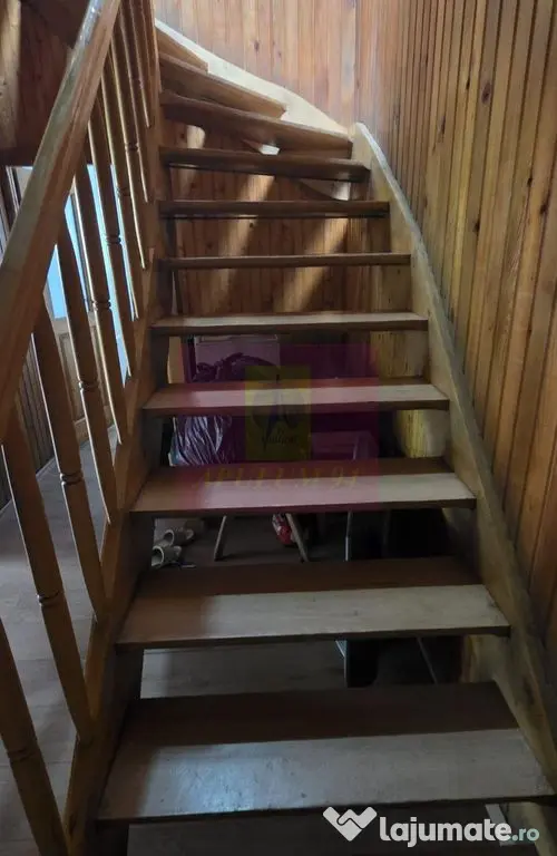 Cabana cu 4 camere de vanzare in Sinaia - Sinaia (Prahova)