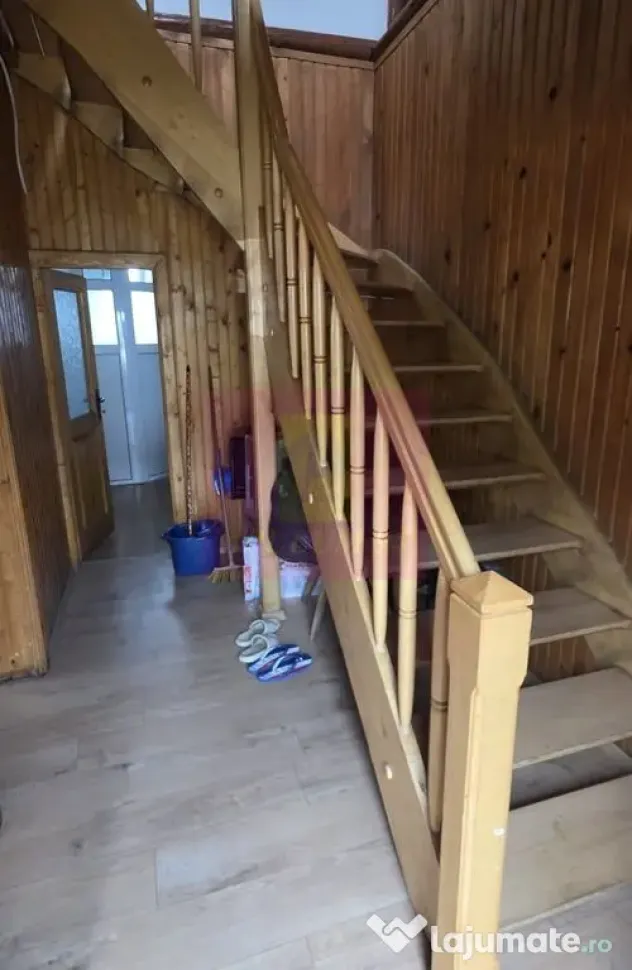 Cabana cu 4 camere de vanzare in Sinaia - Sinaia (Prahova)