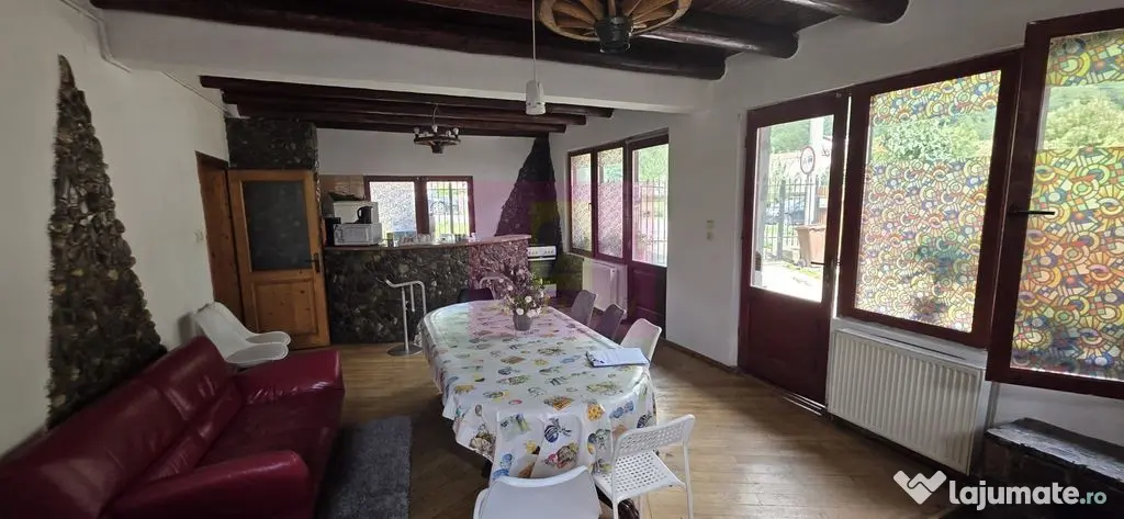 Cabana cu 4 camere de vanzare in Sinaia - Sinaia (Prahova)