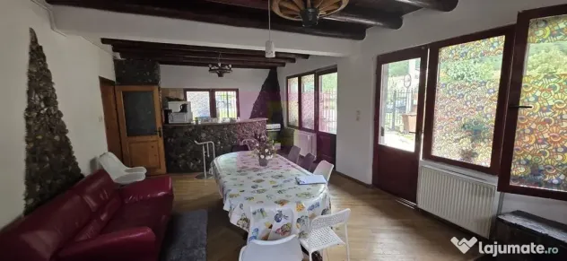 Cabana cu 4 camere de vanzare in Sinaia - Sinaia (Prahova)
