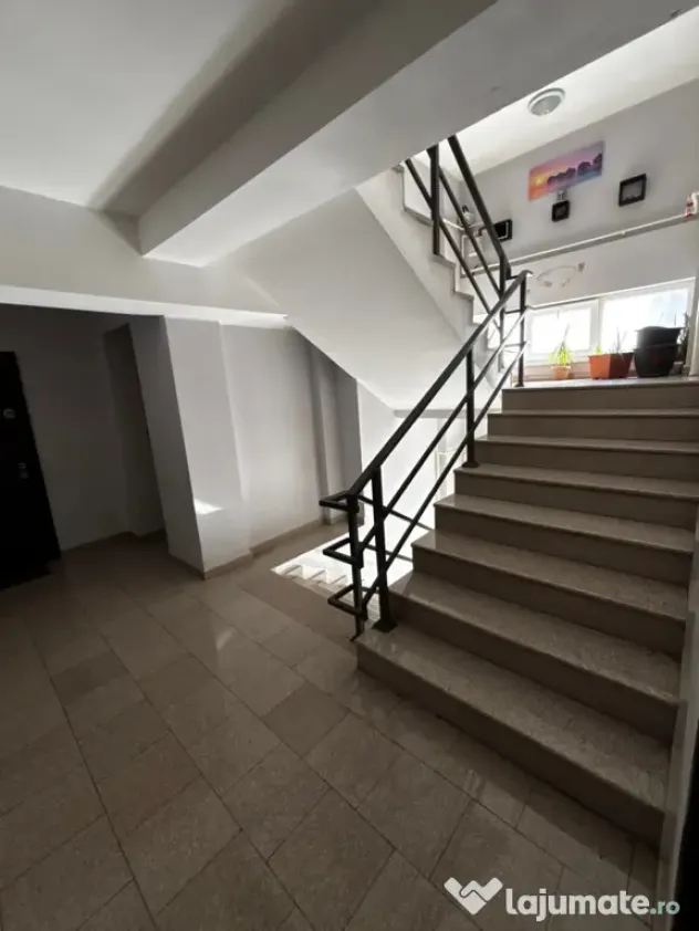 Vând apartament 3 camere | Mobilat & Utilat Complet