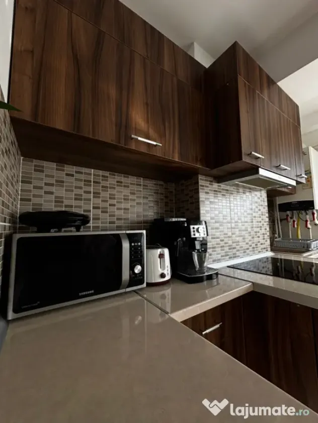 Vând apartament 3 camere | Mobilat & Utilat Complet