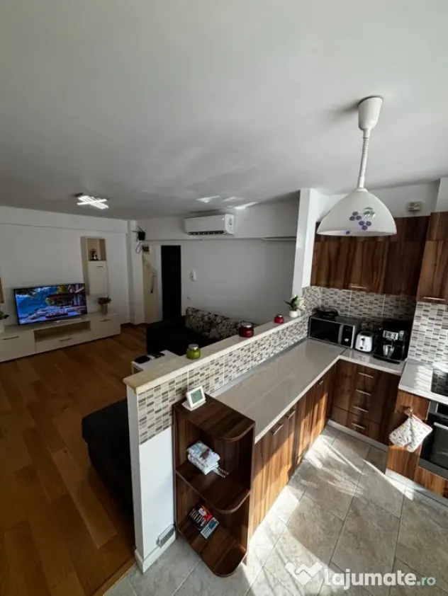 Vând apartament 3 camere | Mobilat & Utilat Complet