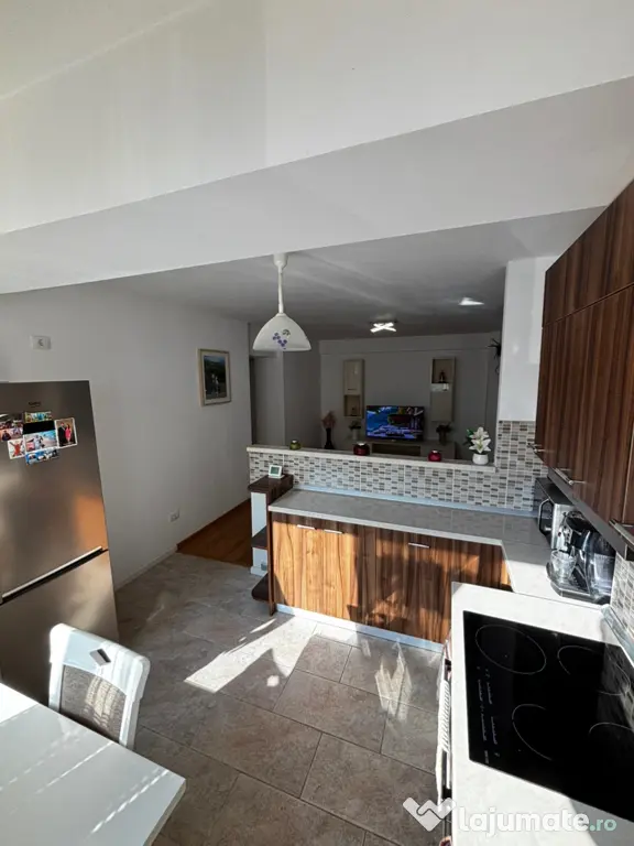 Vând apartament 3 camere | Mobilat & Utilat Complet