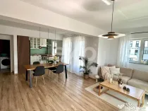 Penthouse | 153 mp 98 utili -34 terasa- Parcare - 1200 Euro,
