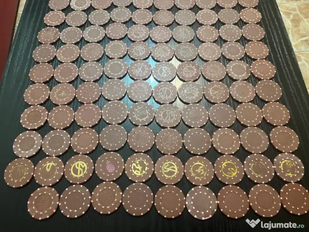 Lot Jetoane Cazinou Vintage Ruletă Franceză (199 buc) + Suporturi Originale B&G