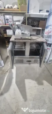 Echipamente Bucătărie  / Pizzerie – Banc Pizza Granit, Cuptor, Feliator, Vitrine 