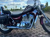 Motocicleta Suzuki Intruder vs800 