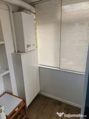 Vanzare - apartament cu 3 camere, etaj intermediar - Side... 