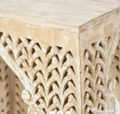 Masuta de Cafea Orientala din Lemn Sculptat 