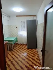 Tomis 3-apartament 2 camere decomandat cu gaze 