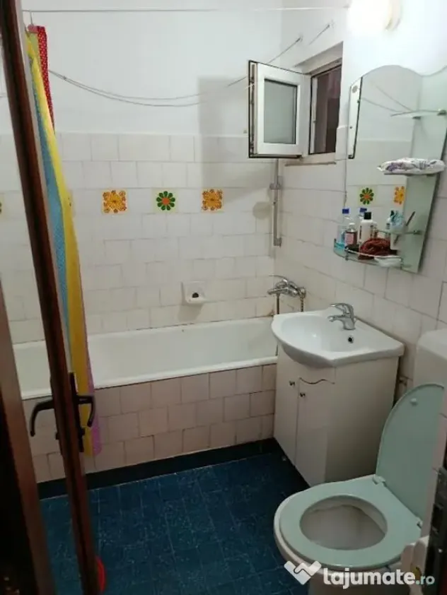 Tomis 3-apartament 2 camere decomandat cu gaze - Constanta (Constanta)