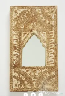 Oglinda cu Rama din Lemn Sculptat