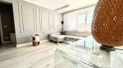 Apartament 3 camere , vedere catre parc