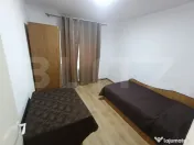 Închiriere apartament 3 camere, 2 băi, balcon închis –