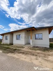 MOSNITA NOUA - DUPLEX DESPARTIT PRIN BAIE - 3 CAMERE
