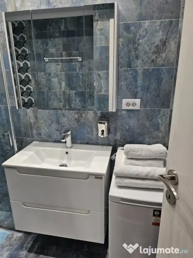 Proprietar închiriez apartament cu 2 camere in Mamaia Nord/Navodari