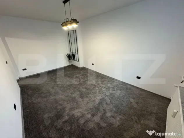 Garsoniera, 32mp, zona strada Spania - Craiova (Dolj)