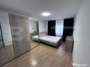 Apartament 2 camere decomandat-Peste strada de Mall, etaj 3 