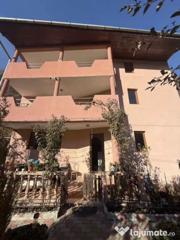 Casa 249 mp cu teren 2172 mp - zona Tautiului - Floresti - Floresti (Cluj)