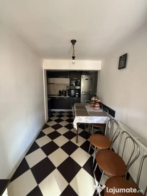 Casa 249 mp cu teren 2172 mp - zona Tautiului - Floresti - Floresti (Cluj)