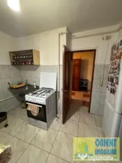 Dacia, de vanzare apartament 3 camere, decomandat, gaze