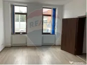 Spațiu birouri 160 mp cu curte proprie-Orașul de Jos